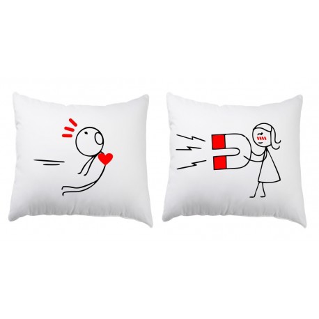 ZESTAW 2 PODUSZEK DLA PAR ZAKOCHANYCH WALENTYNKI WZÓR Z IMIONAMI MĘŻUŚ ŻONKA